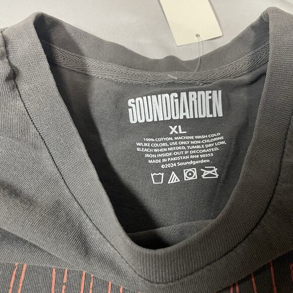 Soundgarden XL Unisex Long Sleeve Shirt Urban Outfitters New Gray Black Band - Picture 4 of 6